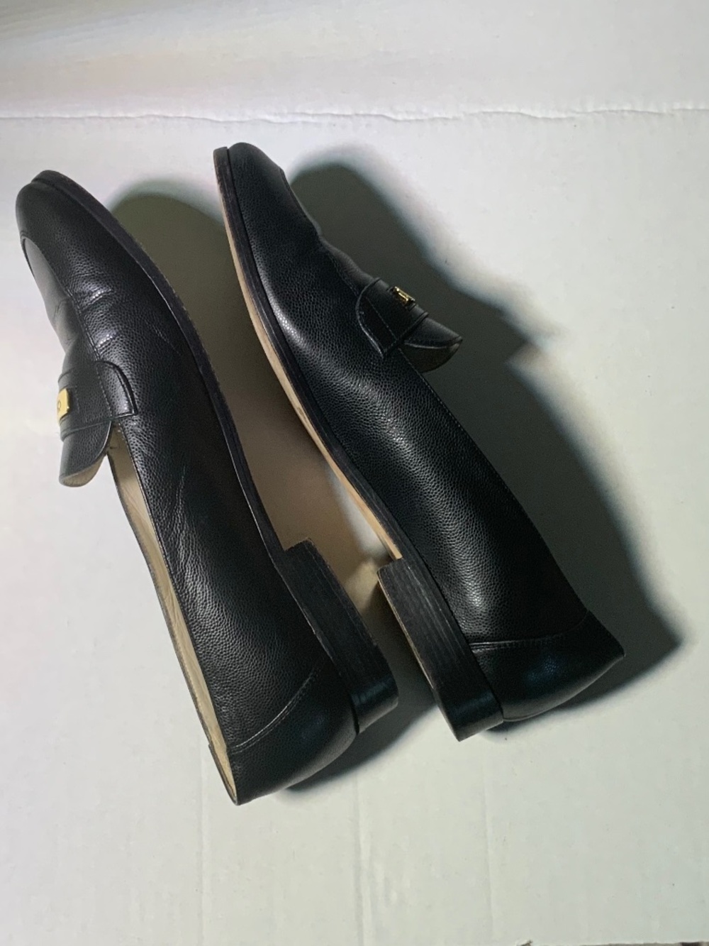 CHANEL LOGO BLACK LEATHER LOAFERS - Picture 4 of 8